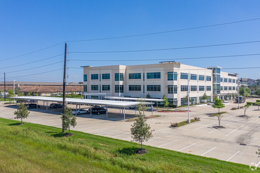 More Photos Of 2051 S Greenhouse Rd, Houston Medical For Lease