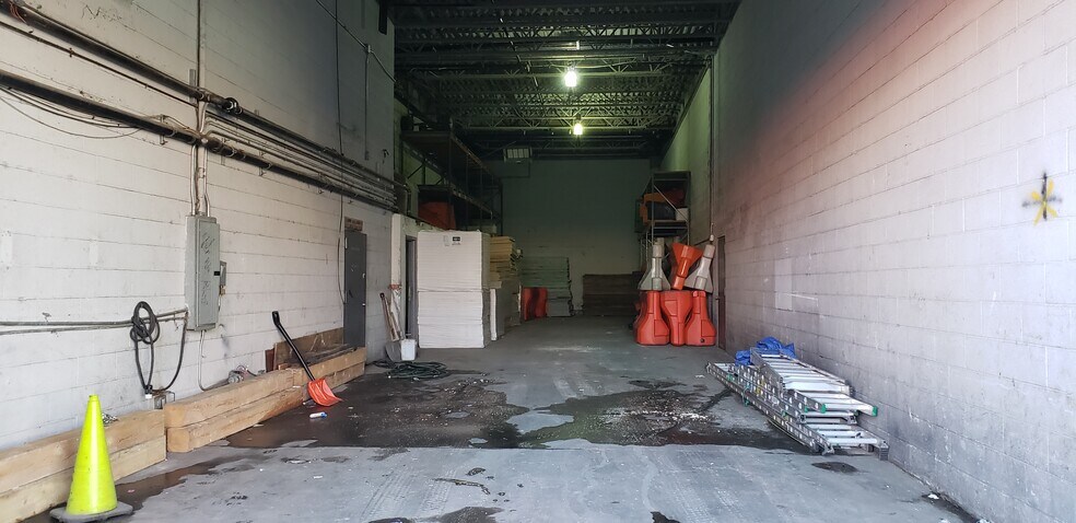More Photos Of 43-20 54th Rd, Maspeth Warehouse For Sale