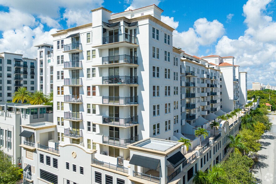 More Photos Of 4100 Salzedo St, Coral Gables Apartments For Sale