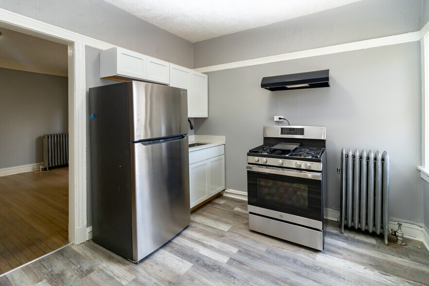 More Photos Of 7304 S Union Ave, Chicago Multifamily For Sale