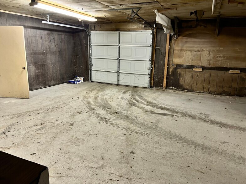 More Photos Of 13010 Five Point Rd, Perrysburg Manufacturing For Sale