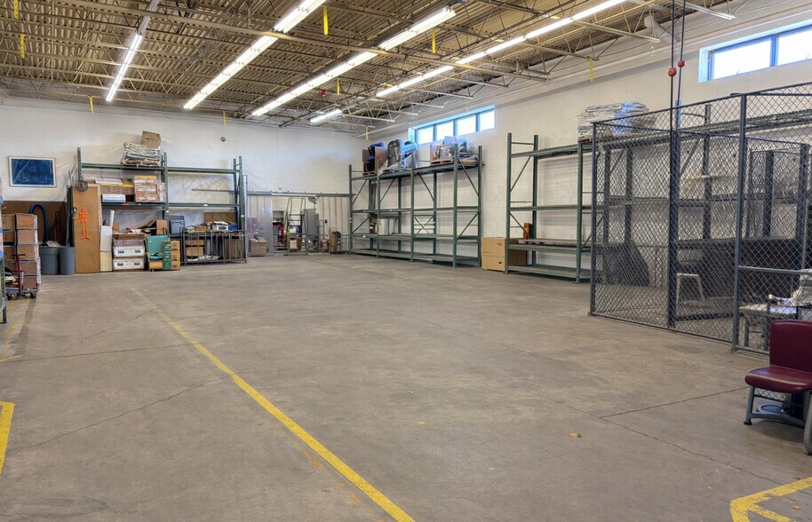 More Photos Of 1490 E 191st St, Euclid Light Manufacturing For Lease