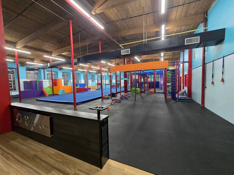 More Photos Of 418 Quequechan St, Fall River Light Manufacturing For Sale