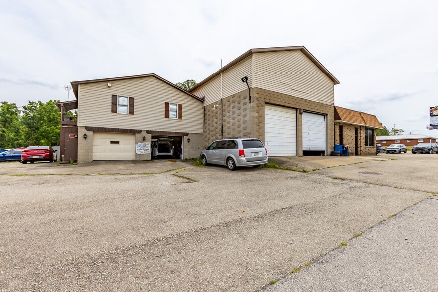 More Photos Of 1509 Morrell Ave, Connellsville Auto Dealership For Sale