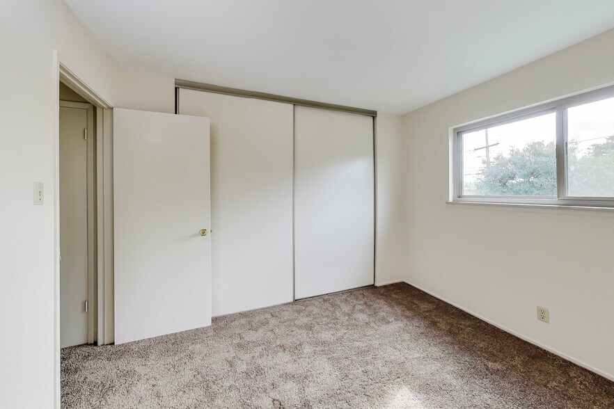 More Photos Of 20317 Wisteria St, Castro Valley Apartments For Sale