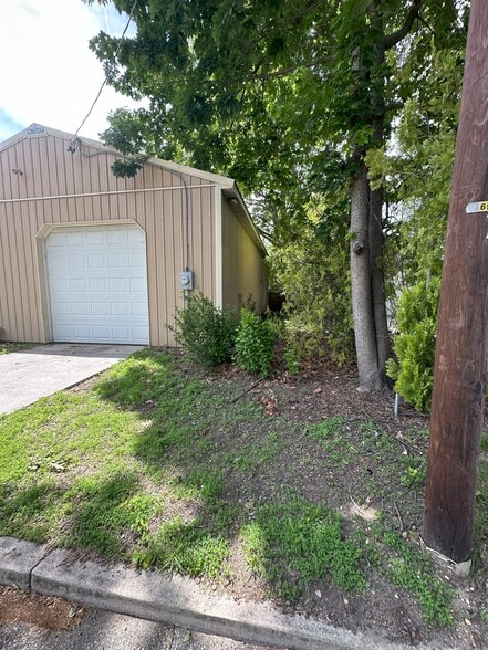 More Photos Of 400 Magnolia St, Beverly Warehouse For Sale