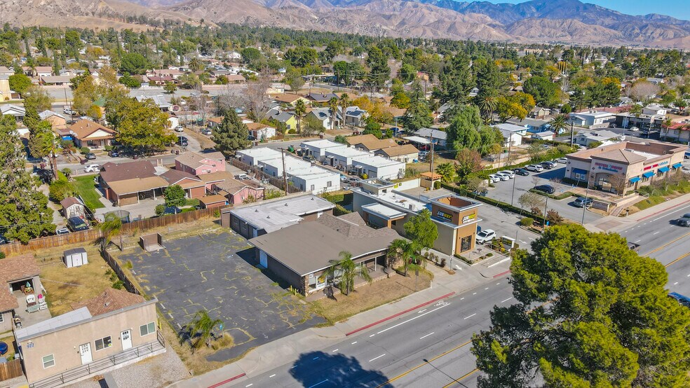 More Photos Of 947 W Ramsey St, Banning Freestanding For Sale