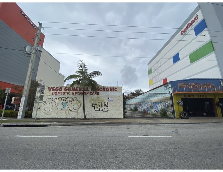 Primary Photo Of 346 NW 36th St, Miami Auto Repair For Sale