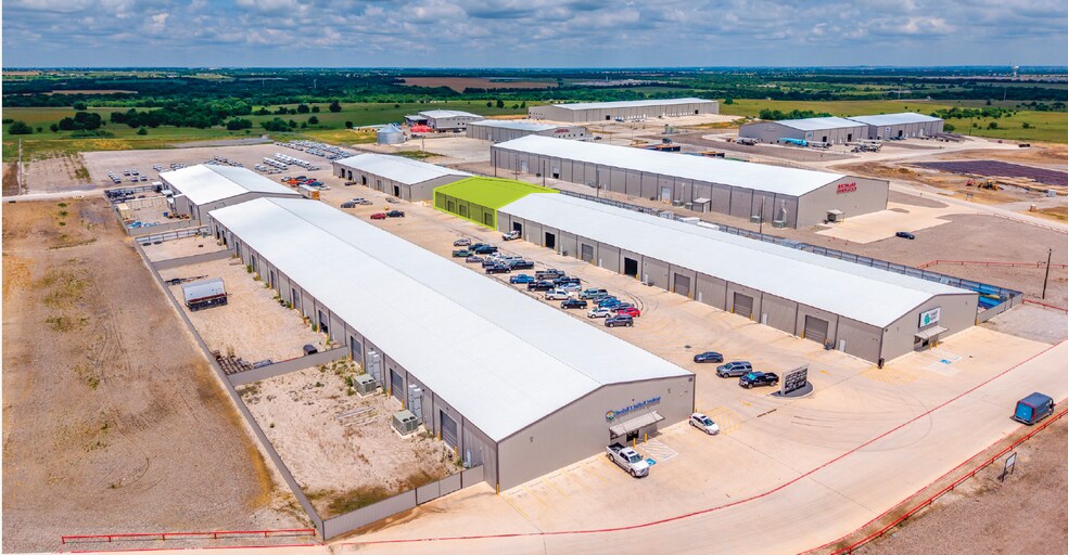 More Photos Of 138 Leopard Rd, Rhome Industrial For Lease