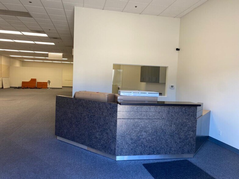 More Photos Of 1100 Industrial Rd, San Carlos Research And Development For Sale