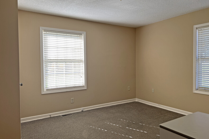 More Photos Of 1119 Brookhaven Rd, Franklin Healthcare For Sale