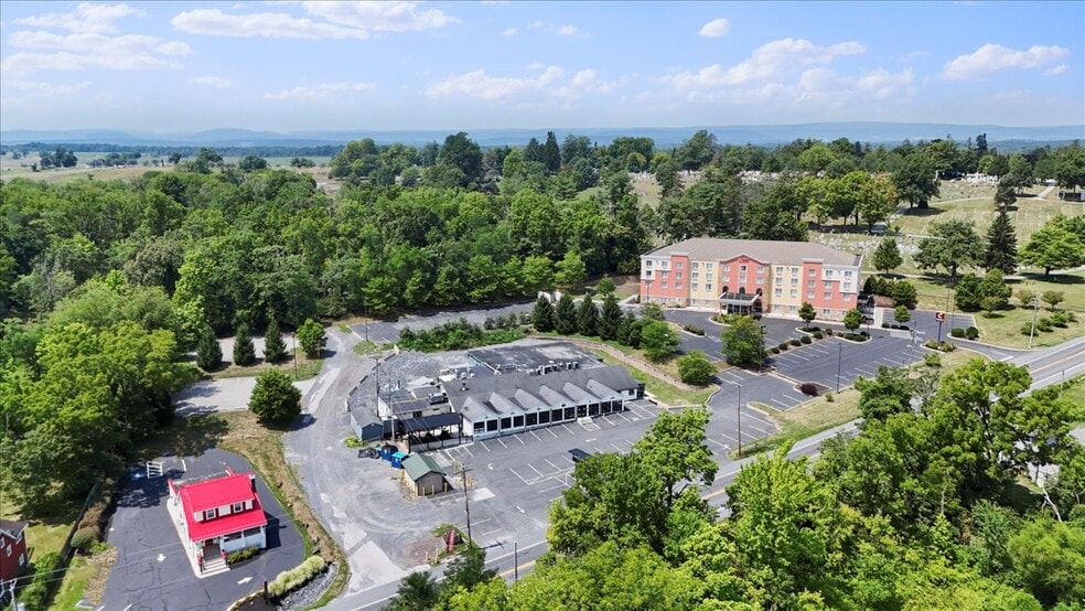 More Photos Of 985 Baltimore Pike, Gettysburg Storefront For Sale
