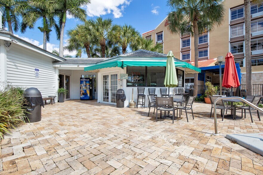 More Photos Of 2520 Stirling Rd, Hollywood Hotel For Sale