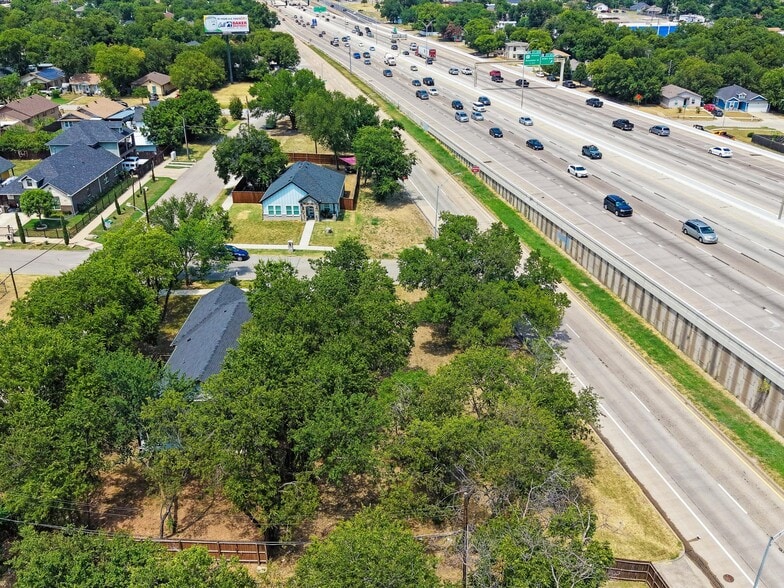 More Photos Of 804 Powell ave, Fort Worth Land For Sale