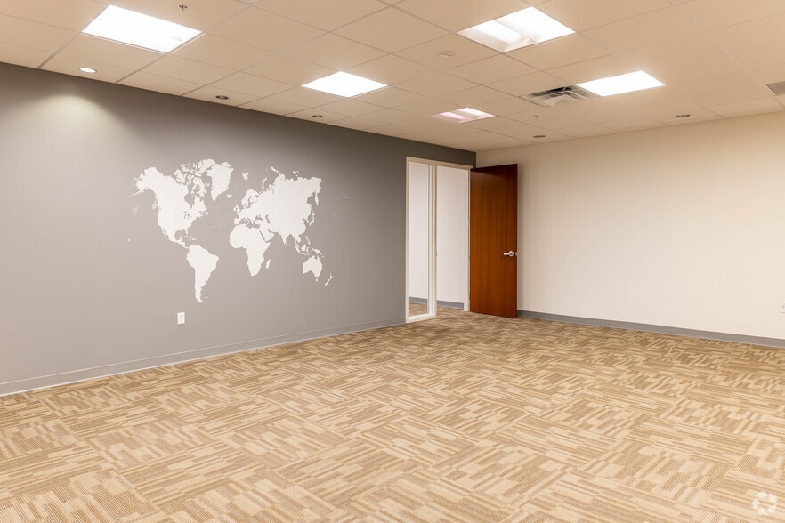 More Photos Of 9725 NW 117th Ave, Medley Unknown For Lease