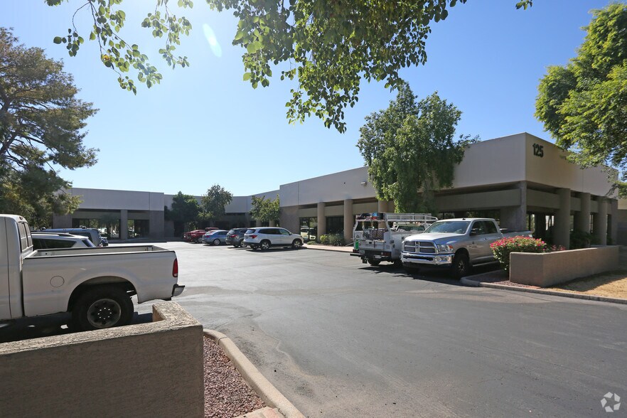 More Photos Of 6105 S Ash Ave, Tempe Unknown For Lease