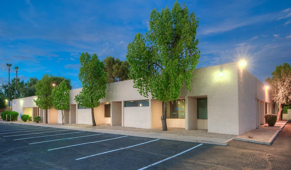 More Photos Of 4643 E Thomas Rd, Phoenix Office For Lease