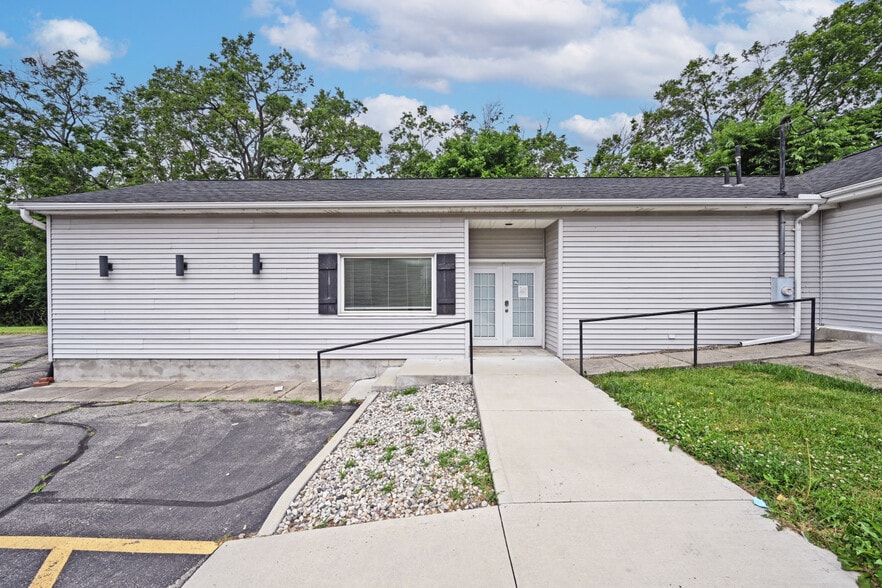 More Photos Of 9101 N Dixie Dr, Dayton Storefront Retail Office For Sale