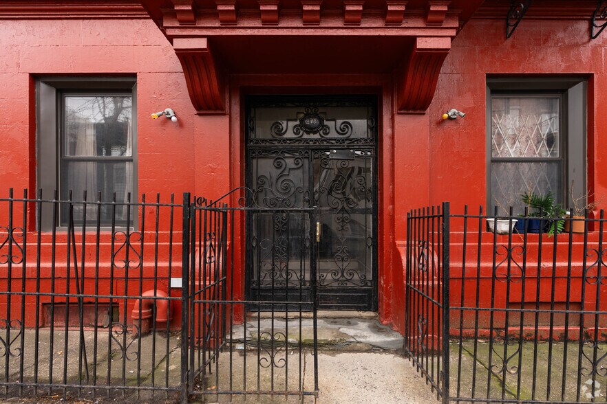 More Photos Of 270 15th St, Brooklyn Apartments For Sale
