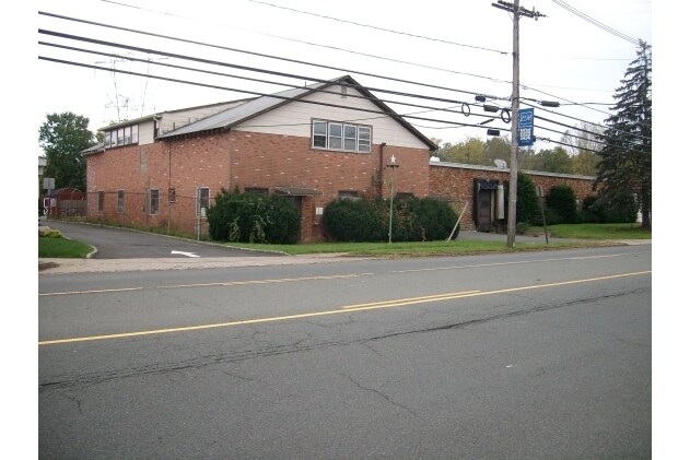 More Photos Of 1268 Valley Rd, Stirling Warehouse For Lease