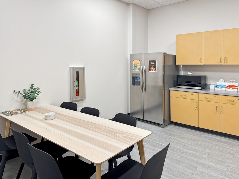 More Photos Of 1264 Hawks Flight Ct, El Dorado Hills Coworking Space