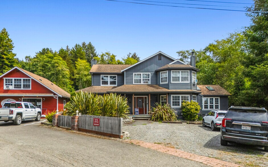 More Photos Of 3415 Patricks Point Dr, Trinidad Lodge Meeting Hall For Sale