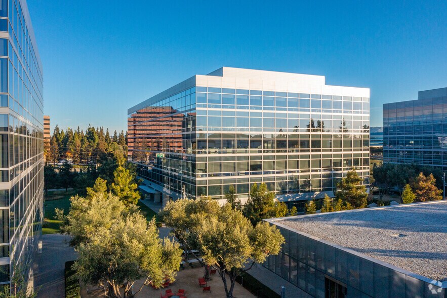 Primary Photo Of 2535 Augustine Dr, Santa Clara Office For Lease