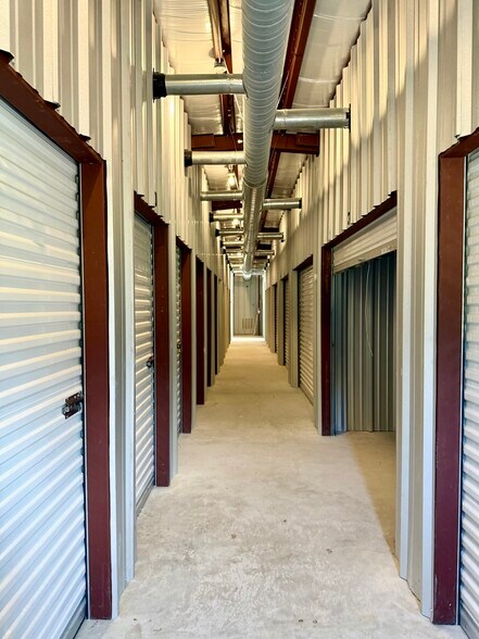 More Photos Of 30333 Highway 31, Brewton Self Storage For Sale