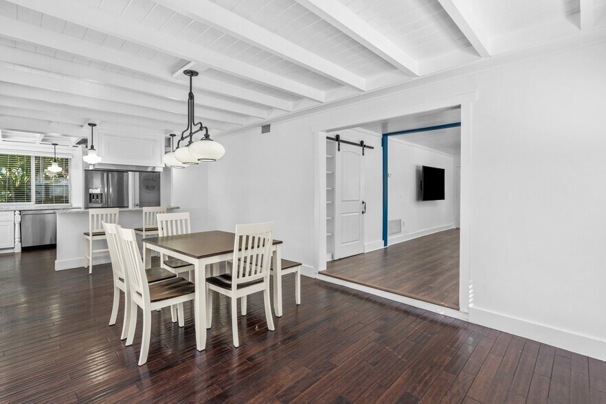 More Photos Of 301 NE 1st St, Delray Beach Freestanding For Sale