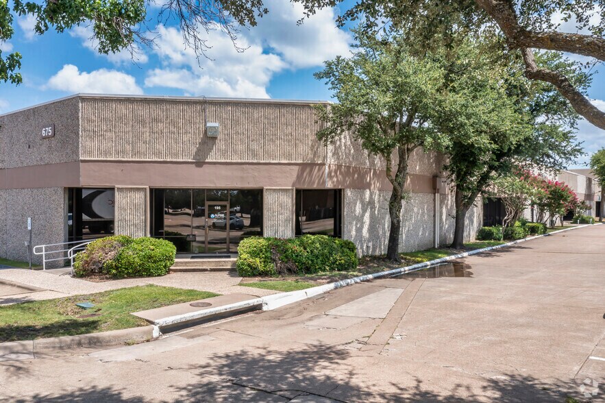 More Photos Of 640 International Pkwy, Richardson Unknown For Lease