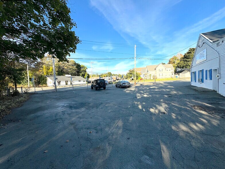 More Photos Of 5 Franklin St, Whitman Auto Repair For Sale