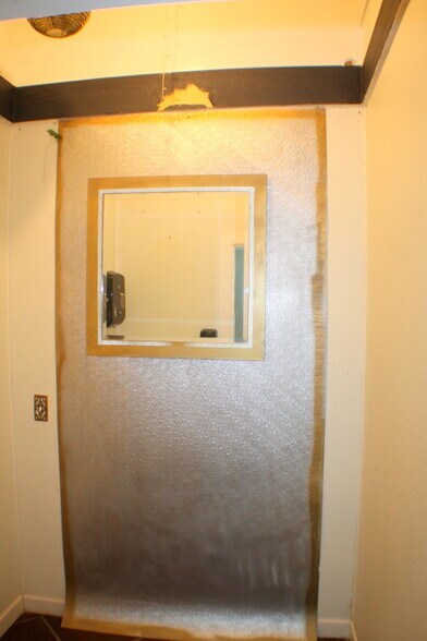 More Photos Of 3907 Canal St, Houston Bar For Lease