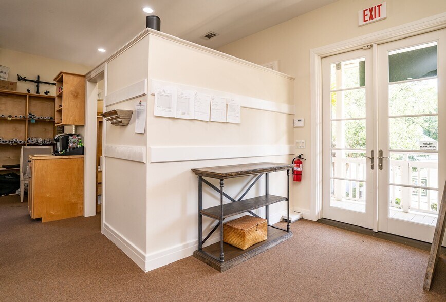 More Photos Of 12 Celadon Dr, Beaufort Storefront Retail Office For Sale