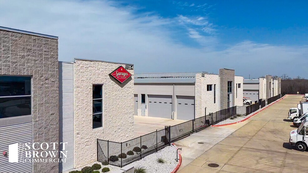 More Photos Of 1725 N Hwy 377, Roanoke Warehouse For Sale