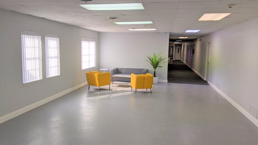 Primary Photo Of 4205 W Broadway St, Pearland Loft Creative Space For Lease
