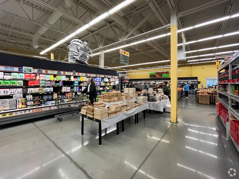 More Photos Of 680 Old Greenville Hwy, Clemson Supermarket For Sale
