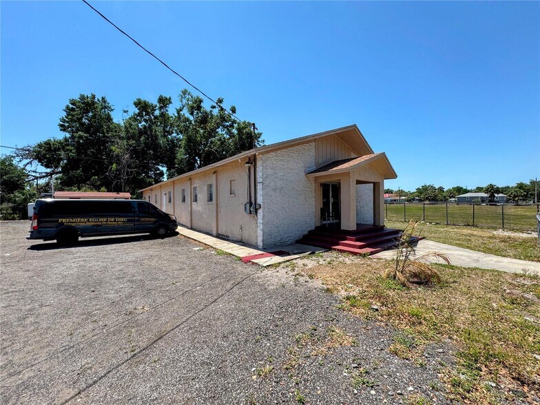 More Photos Of 3201 E Genessee St, Tampa Religious Facility For Sale