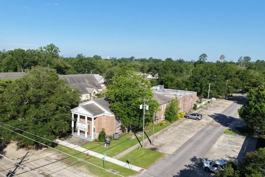 More Photos Of 227 N Jefferson Ave, Covington Religious Facility For Lease