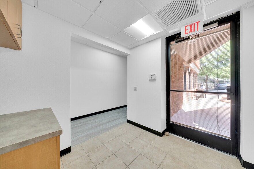 More Photos Of 4729 E Union Hills Dr, Phoenix Medical For Sale