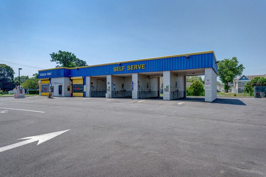 More Photos Of 2360 Corbin Ave, New Britain Carwash For Sale