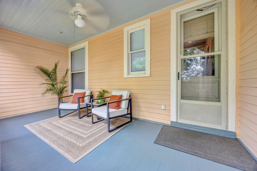 More Photos Of 412 S 3rd St, Wilmington Hospitality For Sale