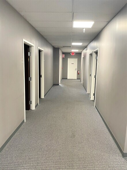 More Photos Of 15 N 3rd St, Newark Loft Creative Space For Lease