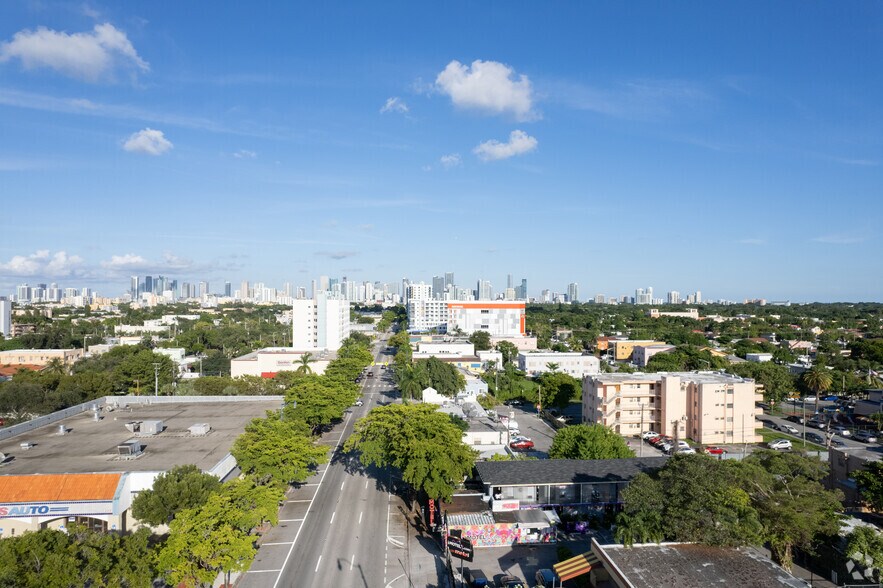More Photos Of 2340 SW 8th St, Miami Hotel For Lease