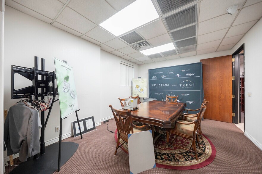 More Photos Of 910 N Amelia Ave, San Dimas Office For Lease