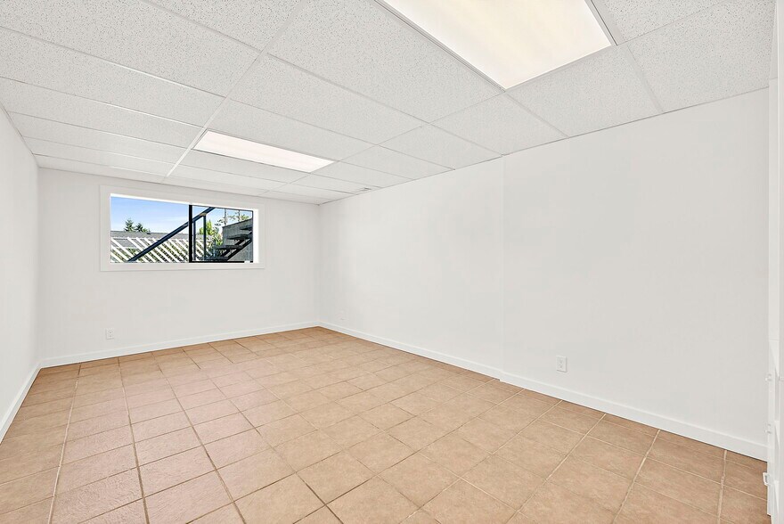 More Photos Of 1415 2nd St SE, Puyallup Assisted Living For Sale