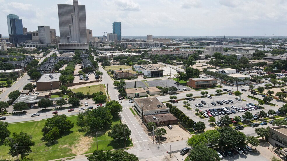 More Photos Of 900 Summit Ave, Fort Worth Office For Lease