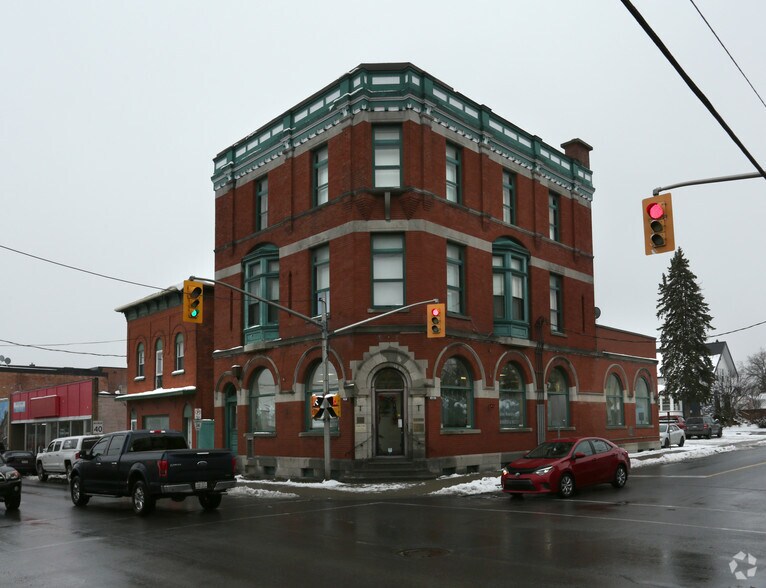 Primary Photo Of 32 Main St N, North Glengarry Office For Lease