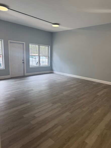 More Photos Of 925 Sanders Rd, Cumming Coworking Space