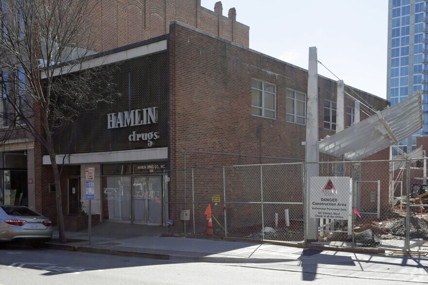 More Photos Of 126 E Hargett St, Raleigh Storefront Retail Office For Lease
