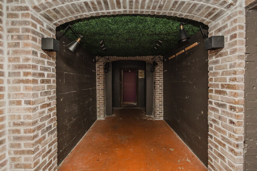 More Photos Of 1001 W Douglas Ave, Wichita Storefront For Sale